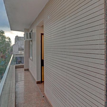 Hotel Collection O Spot Light Near Tughlakabad Station Metro Station Indraprastha Esterno foto