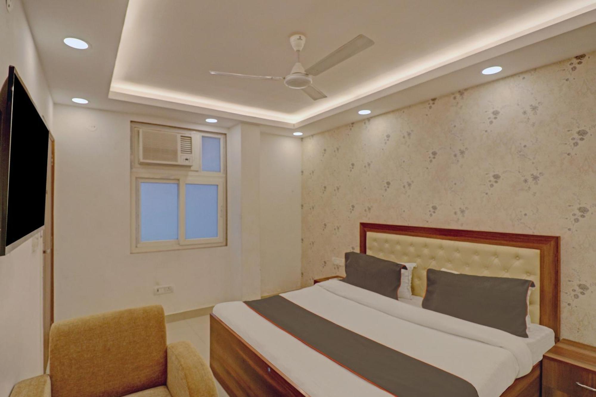 Hotel Collection O Spot Light Near Tughlakabad Station Metro Station Indraprastha Esterno foto