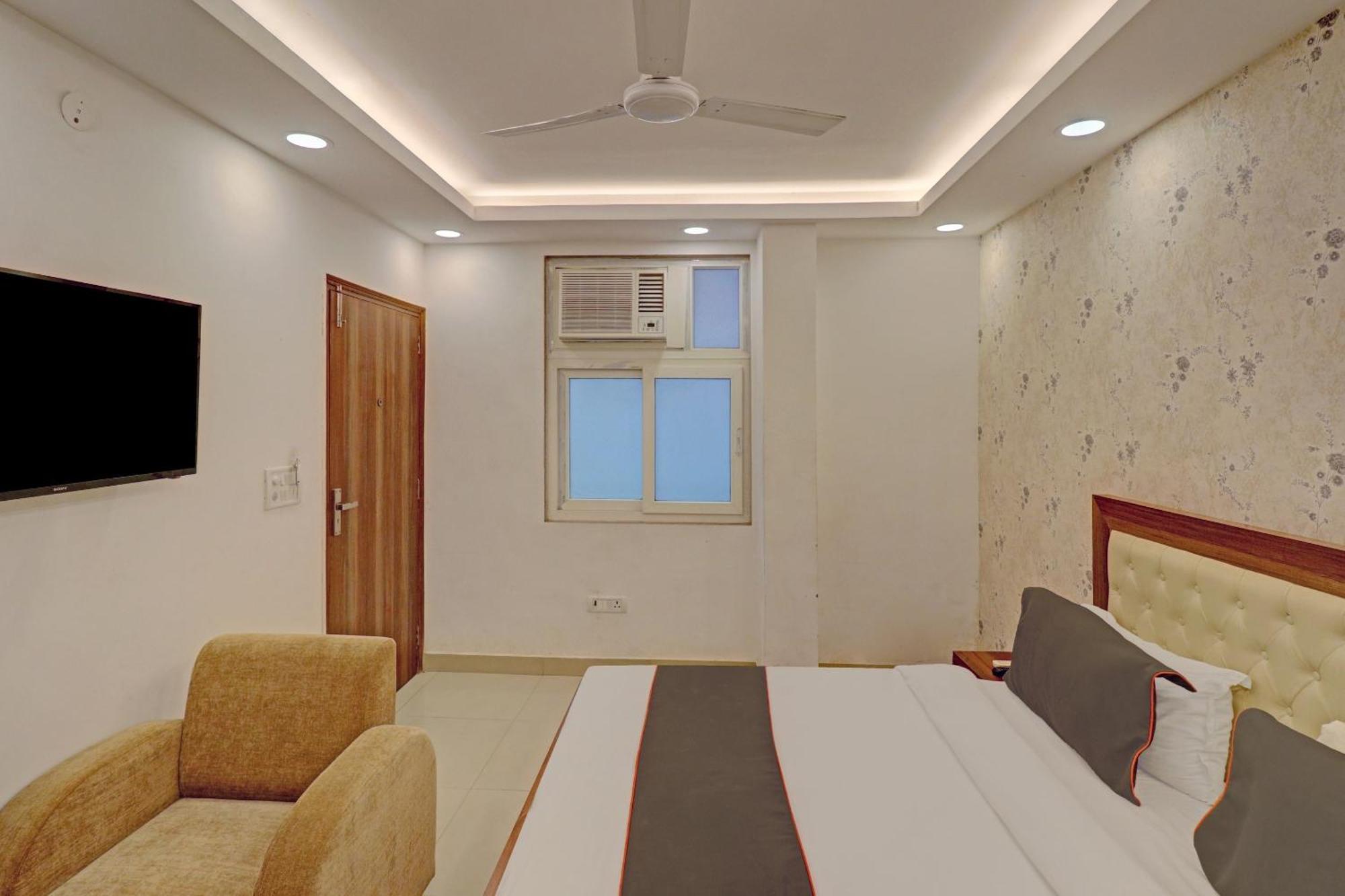 Hotel Collection O Spot Light Near Tughlakabad Station Metro Station Indraprastha Esterno foto